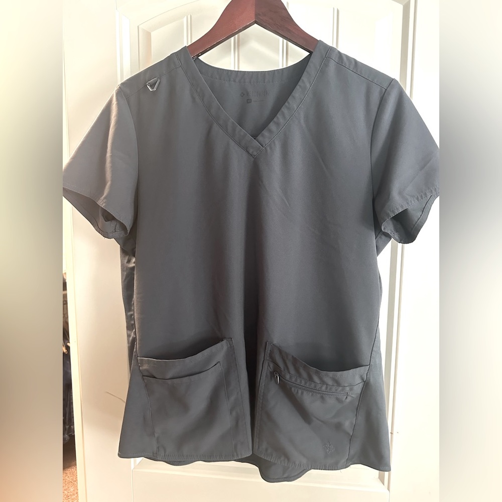 MedCouture ‘Energy’ Scrub Set - Knit Back Scrub Top, Jogger Scrub Bottom